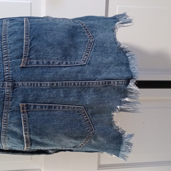 💙Free People💙 - Blue Denim Distressed Frayed Hem Overall Dress - Picture 9 of 15